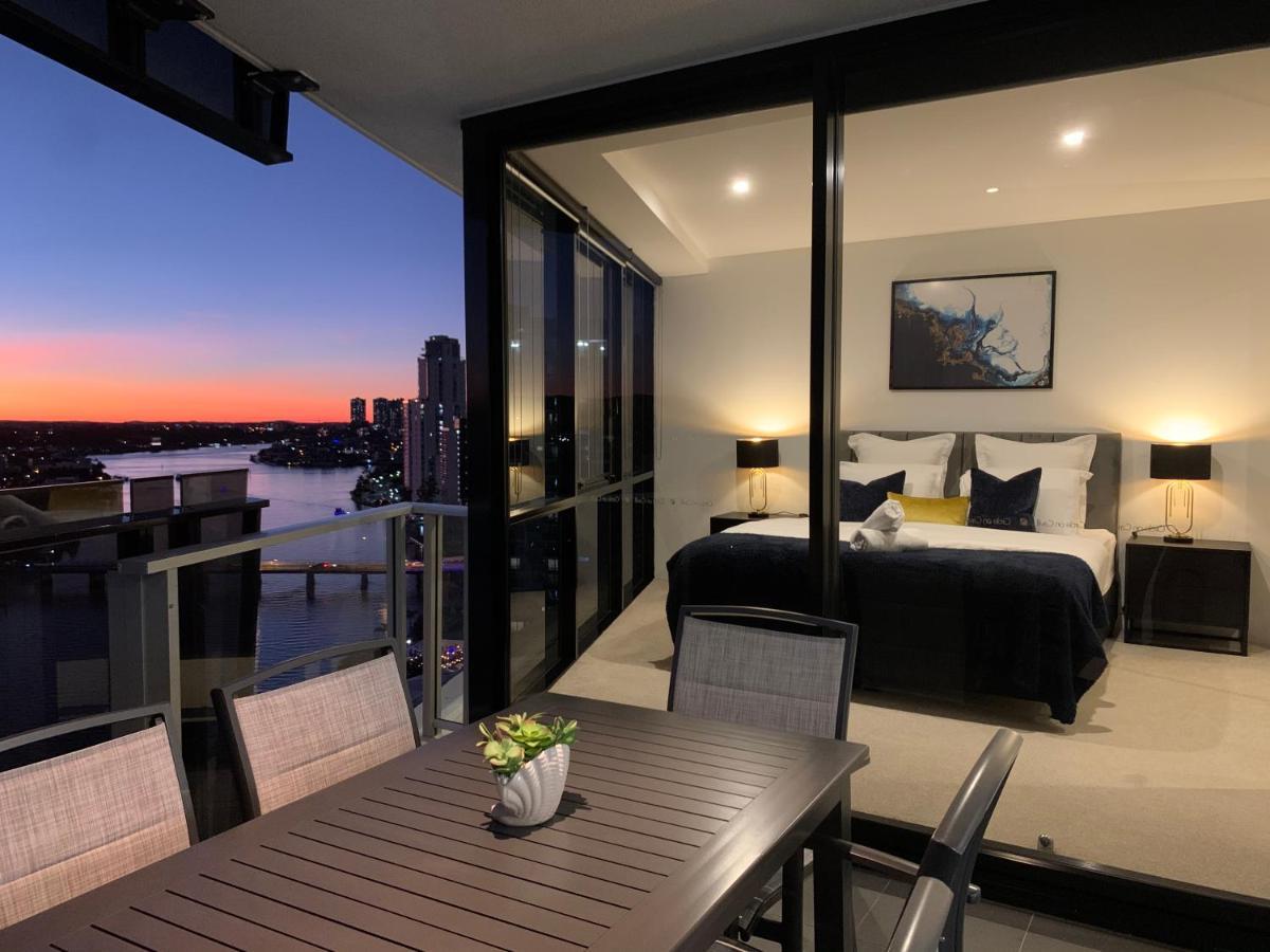 Circle On Cavill Free Parking Apartment Gold Coast Exterior photo